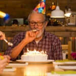 Catering cumpleaños adulto mayor